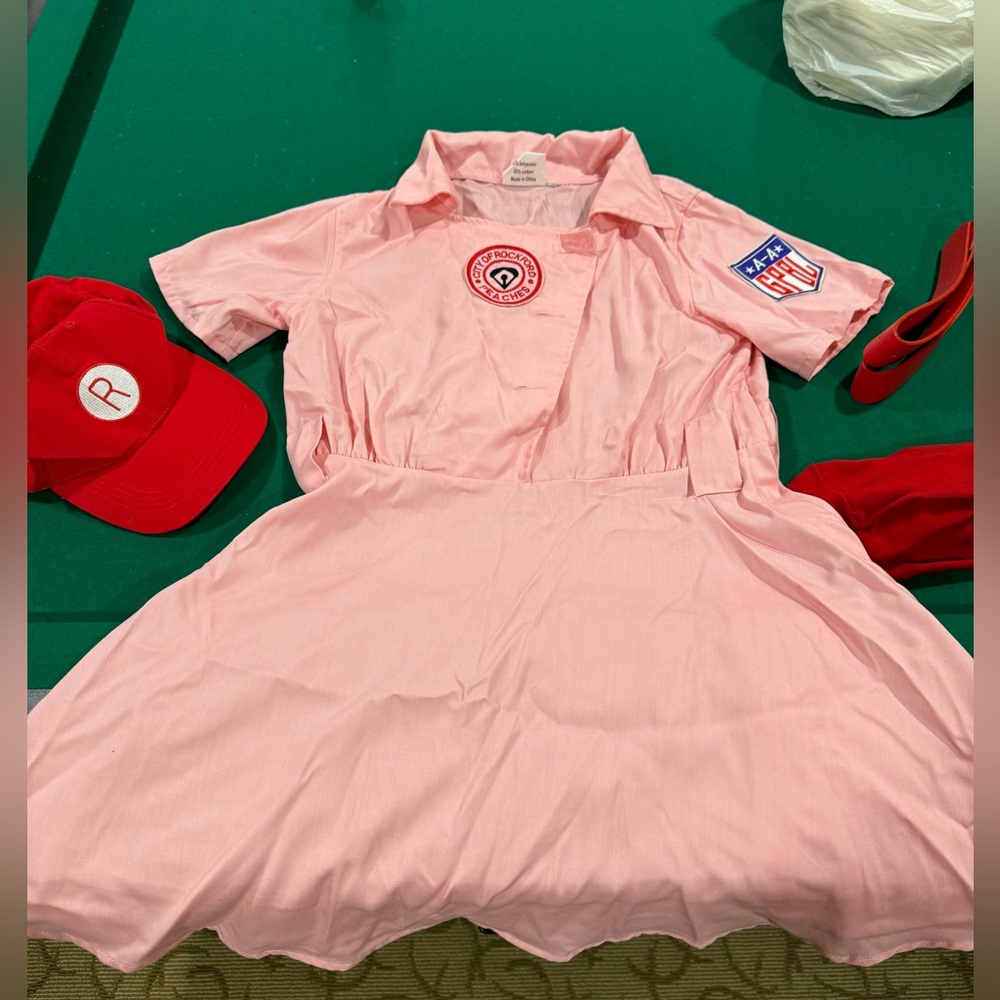Rockford Peaches “All the way Mae” costume size L/XL from A League of Their Own